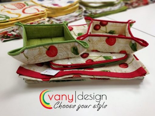 Кръгла покривка за маса - Cherry Vany Design