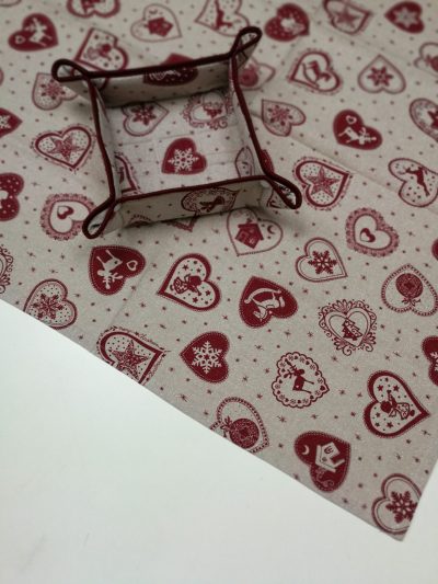 Кръгла покривка за маса - Коледна серия Червени Сърца - Vany Design