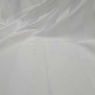 Луксозна покривка за маса материя Жакард - рае-мат и сатен - Бяло